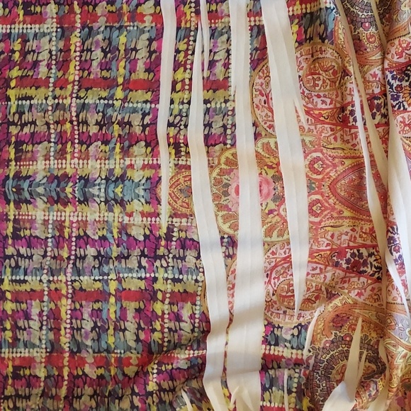 Cello Outfitters Flutter Sleeve Art Nouveau Top - Picture 7 of 9